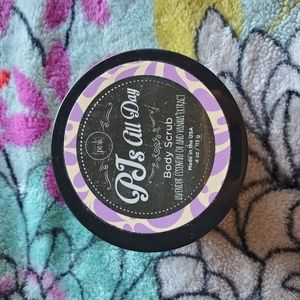 Pjs all day body scrub perfectly posh
